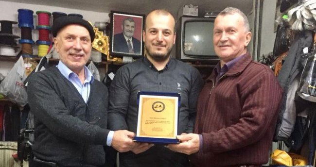 Meslekte 40 Yılını Dolduran Coşkun'a Plaket