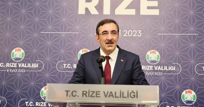 RİZE VALİLİĞİ, CUMHURBAŞKANI YARD. SN.CEVDET YILMAZ ONURUNA DAVET DÜZENLEDİ.