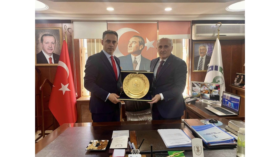 Rize-Artvin Havalimanı Müdüründen Rize Esnaf Odalar Birliği’ne Ziyaret
